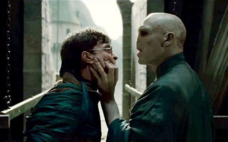 2010_harry_potter_and_the_deathly_hallows_p2_001_1